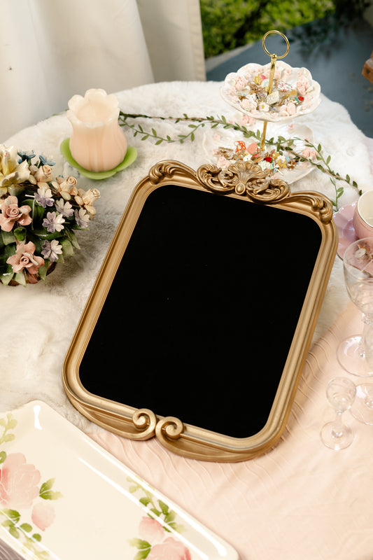 The Gilded Gateway Pinboard