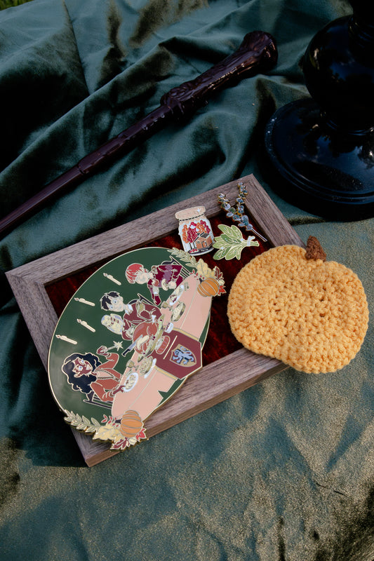 [Non-Subscription Members Pricing] Hermione and Her Trio - Fantasy Friendsgiving